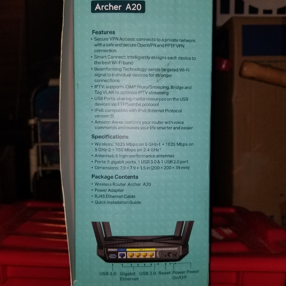Tp-link AC4000 Router - Picture 3 of 3